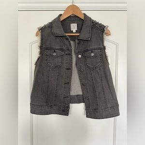 Bp Jean vest jacket with spike shoulders
